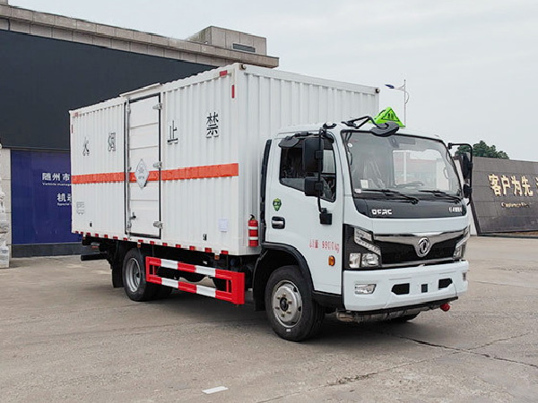 東風福瑞卡毒性氣體廂式運輸車